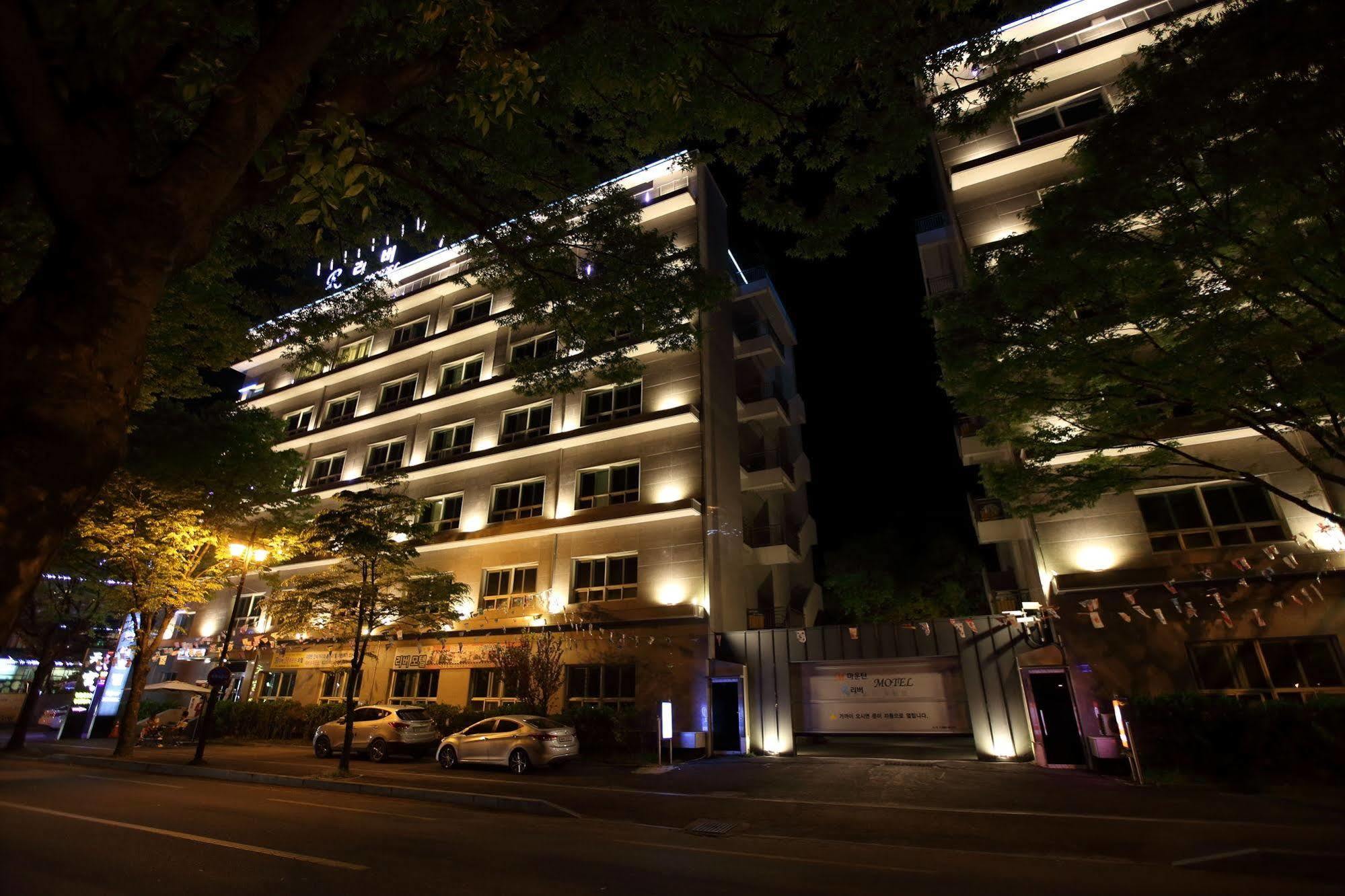 River Hotel Namwon Eksteriør billede